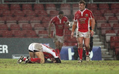 19.03.10 ... Crusaders v Catalans Dragons, engage Super League -  Crusaders' Gareth Thomas is injured after tackle 