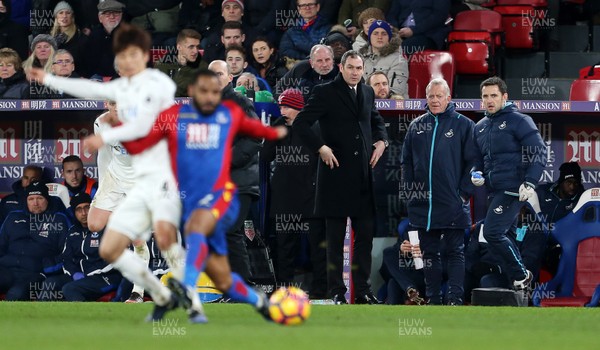 030117 - Crystal Palace v Swansea City - Premier League - New Swansea City Manager Paul Clement pitch side with Swansea Care Taker Manager Alan Curtis by Chris Fairweather/Huw Evans Agency