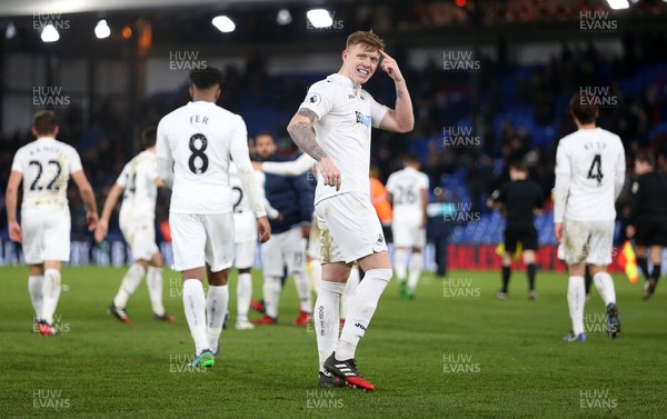 030117 - Crystal Palace v Swansea City - Premier League - Alfie Mawson of Swansea City waves to fans at full time by Chris Fairweather/Huw Evans Agency