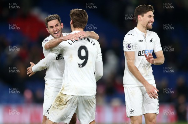 030117 - Crystal Palace v Swansea City - Premier League - Angel Rangel celebrates with Fernando Llorente of Swansea City at full time by Chris Fairweather/Huw Evans Agency