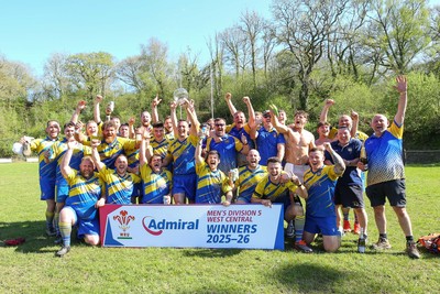 250426 - Cwmgwrach v Pontrhydyfen - Admiral National League 5 West Central - Cwmgwrach RFC celebrate winning the League