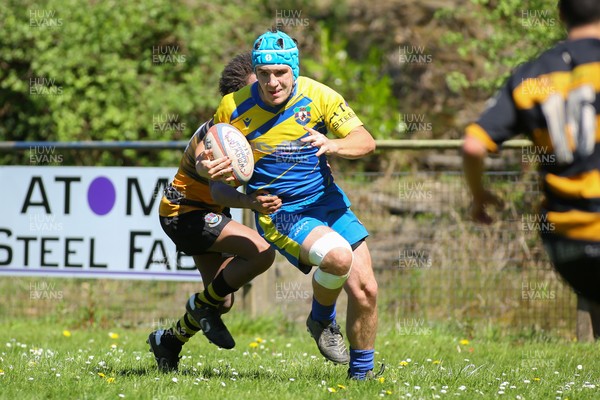 250426 - Cwmgwrach v Pontrhydyfen - Admiral National League 5 West Central - Cwmgwrach RFC play their final fixture at home 
