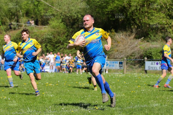 250426 - Cwmgwrach v Pontrhydyfen - Admiral National League 5 West Central - Cwmgwrach RFC play their final fixture at home 