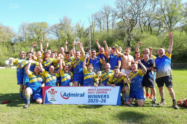 250426 - Cwmgwrach v Pontrhydyfen - Admiral National League 5 West Central - Cwmgwrach RFC celebrate winning the League