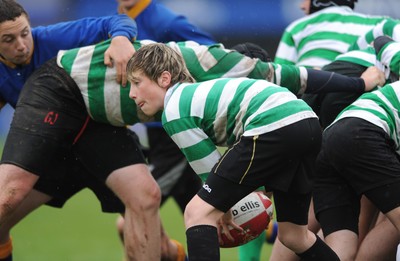 29.04.10 -  Cymer Rhondda Under 14 v Maesydderwen Under 14 - Powerade Schools Under 14 Final 2010 - Cymer Rhondda(Blues)/Maesydderwen(Green/White). 