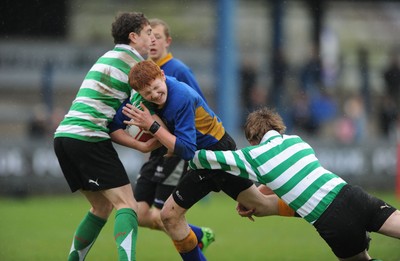 29.04.10 -  Cymer Rhondda Under 14 v Maesydderwen Under 14 - Powerade Schools Under 14 Final 2010 - Cymer Rhondda(Blues)/Maesydderwen(Green/White). 