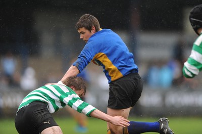 29.04.10 -  Cymer Rhondda Under 14 v Maesydderwen Under 14 - Powerade Schools Under 14 Final 2010 - Cymer Rhondda(Blues)/Maesydderwen(Green/White). 