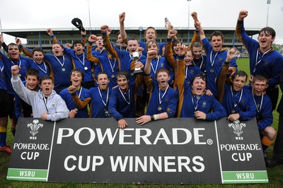 29.04.10 -  Cymer Rhondda Under 14 v Maesydderwen Under 14 - Powerade Schools Under 14 Final 2010 - Cymer Rhondda(Blues)/Maesydderwen(Green/White). 