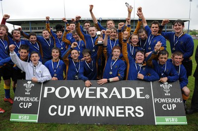 29.04.10 -  Cymer Rhondda Under 14 v Maesydderwen Under 14 - Powerade Schools Under 14 Final 2010 - Cymer Rhondda(Blues)/Maesydderwen(Green/White). 