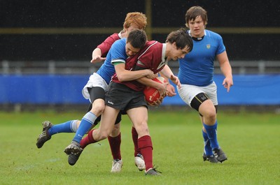 29.04.10 -  Cymer Rhondda Under 16 v Preseli Under 16 - Powerade Schools Under 16 Final 2010 - Cymer Rhondda(Blues)/Preseli(Purple). 