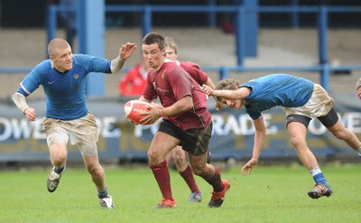 29.04.10 -  Cymer Rhondda Under 16 v Preseli Under 16 - Powerade Schools Under 16 Final 2010 - Cymer Rhondda(Blues)/Preseli(Purple). 