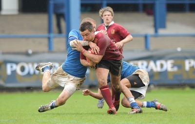 29.04.10 -  Cymer Rhondda Under 16 v Preseli Under 16 - Powerade Schools Under 16 Final 2010 - Cymer Rhondda(Blues)/Preseli(Purple). 