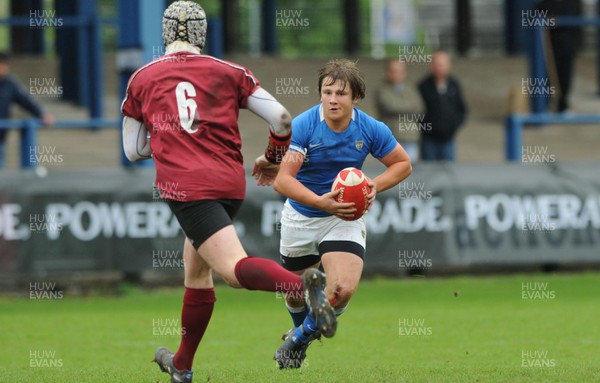 29.04.10 -  Cymer Rhondda Under 16 v Preseli Under 16 - Powerade Schools Under 16 Final 2010 - Cymer Rhondda(Blues)/Preseli(Purple). 