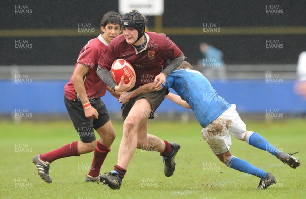 29.04.10 -  Cymer Rhondda Under 16 v Preseli Under 16 - Powerade Schools Under 16 Final 2010 - Cymer Rhondda(Blues)/Preseli(Purple). 