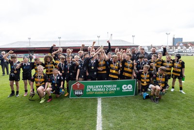 280426 - Cynon Valley v Neath, DC Thomas Bowl Final - The teams from Cynon Valley and Neath lift the trophy after drawing in the DC Thomas Bowl Final