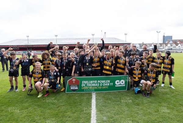 280426 - Cynon Valley v Neath, DC Thomas Bowl Final - The teams from Cynon Valley and Neath lift the trophy after drawing in the DC Thomas Bowl Final