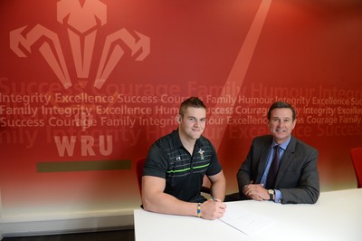 Dan Lydiate 091214