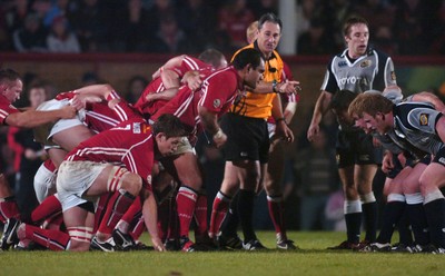 05.11.06 Scarlets v Munster Deacon Manu 