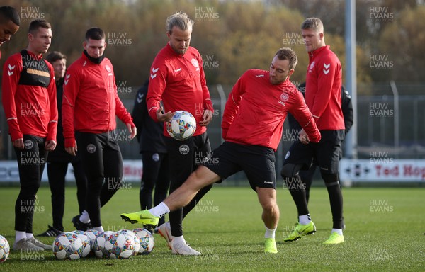 131118 - Denmark Football Training - Christian Eriksen during training