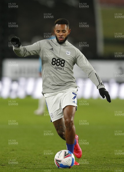 281020 - Derby County v Cardiff City - Sky Bet Championship - Leandra Bacuna of Cardiff