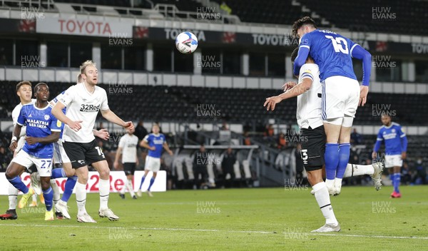 281020 - Derby County v Cardiff City - Sky Bet Championship - Kieffer Moore of Cardiff heads to goal