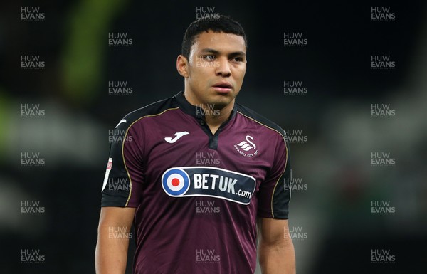 011218 - Derby County v Swansea City - SkyBet Championship - Dejected Jefferson Montero of Swansea City at full time