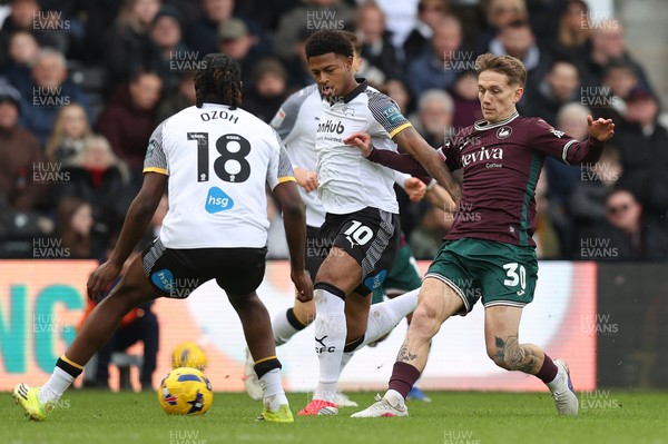 140226 - Derby County v Swansea City - Sky Bet Championship - Liam Cullen of Swansea and Rhian Brewster of Derby and David Ozoh of Derby
