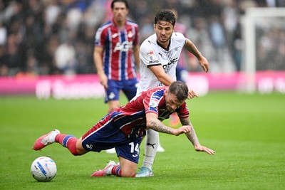 290826 - Derby County v Swansea City - Sky Bet Championship - Josh Tymon of Swansea City is challenged by Bobby Clark of Derby