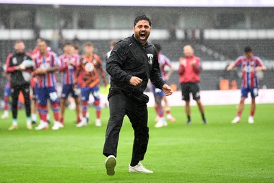 290826 - Derby County v Swansea City - Sky Bet Championship - Vitor Matos, Swansea Head Coach celebrates at full time