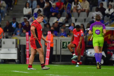160525 - DHL Stormers v Cardiff Rugby - United Rugby Championship - Danny Southworth of Cardiff Rugby walks off after being shown the red card