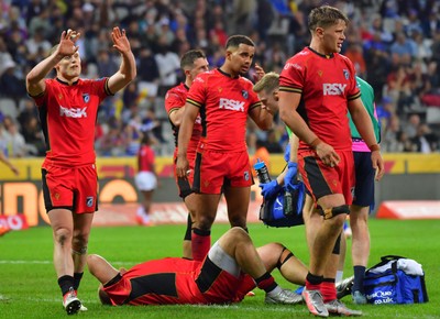160525 - DHL Stormers v Cardiff Rugby - United Rugby Championship - Kieron Assiratti of Cardiff is treated for an injury 