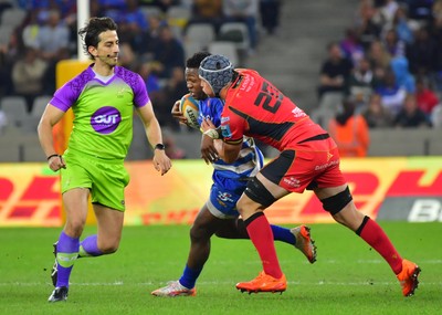 160525 - DHL Stormers v Cardiff Rugby - United Rugby Championship - James Botham of Cardiff makes a tackle