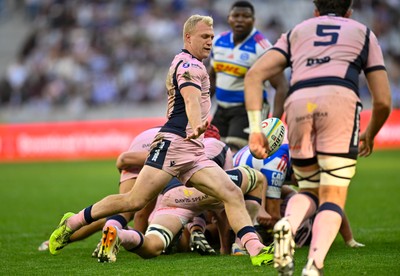 300525 - DHL Stormers v Cardiff Rugby - United Rugby Championship Quarter Final - Johan Mulder of Cardiff Rugby