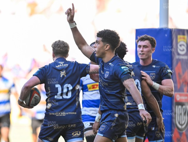 220326 - DHL Stormers v Dragons RFC - United Rugby Championship - Rio Dyer of Dragons celebrates scoring a try