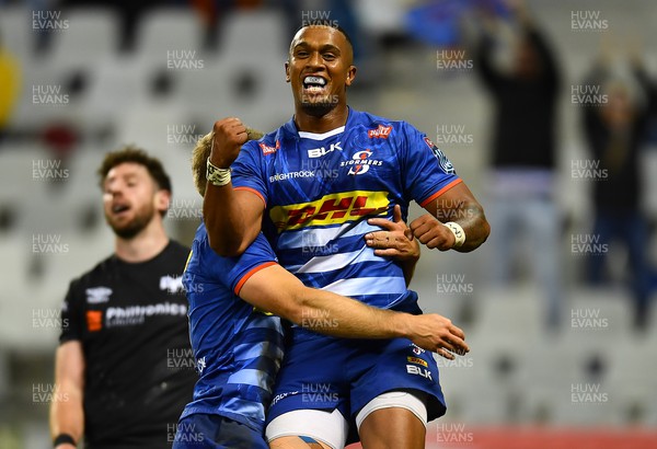 020422 - DHL Stormers v Ospreys - United Rugby Championship - Leolin Zas of the Stormers celebrates after scoring a try