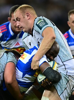 031025 - DHL Stormers v Ospreys, United Rugby Championship - Seabelo Senatla of the Stormers tackled by Huw Sutton of the Ospreys