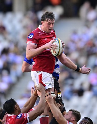 241026 - DHL Stormers v Scarlets - United Rugby Championship Quarter Final - Alex Groves of the Scarlets