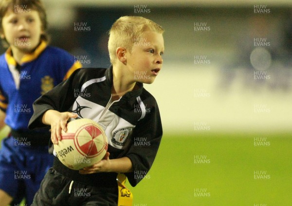 061012 Cardiff Blues v Glasgow Warriors - RaboDirect PRO 12 -Blues' tag rugby Dinas Powys(blue/yellow) v Pontyclun