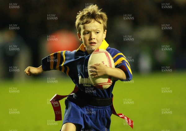 061012 Cardiff Blues v Glasgow Warriors - RaboDirect PRO 12 -Blues' tag rugby Dinas Powys(blue/yellow) v Pontyclun