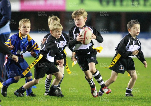 061012 Cardiff Blues v Glasgow Warriors - RaboDirect PRO 12 -Blues' tag rugby Dinas Powys(blue/yellow) v Pontyclun