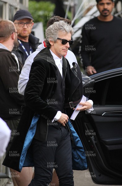 240616 - Doctor Who Filming -Peter Capaldi arrives to begin filming for series 10 of Doctor Who 