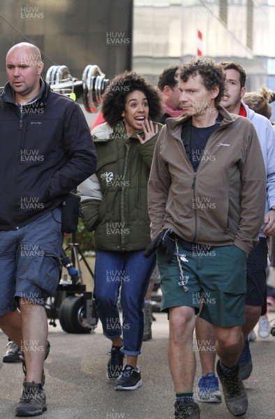 240616 - Doctor Who Filming -Pearl Mackie waves to fans during a break in filming for series 10 of Doctor Who 