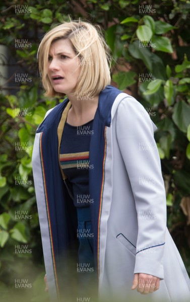 300519 - Doctor Who Filming, Cardiff - Actress Jodie Whittaker who plays Doctor Who during filming session in Cardiff Bay with one of the Judoon