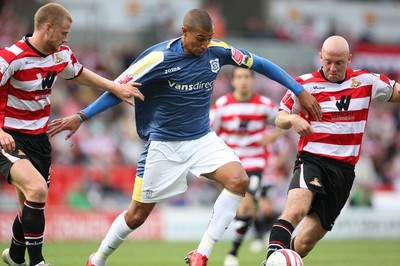 16.08.08...Doncaster Rovers v Cardiff City, Coca Cola Championship. -  Cardiff's Jay Bothroyd tests the Rovers defence 