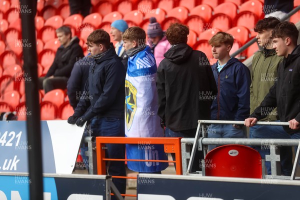 280226 - Doncaster Rovers v Cardiff City - Sky Bet League 1 -  Young Cardiff Fans take in the pre match atmosphere 