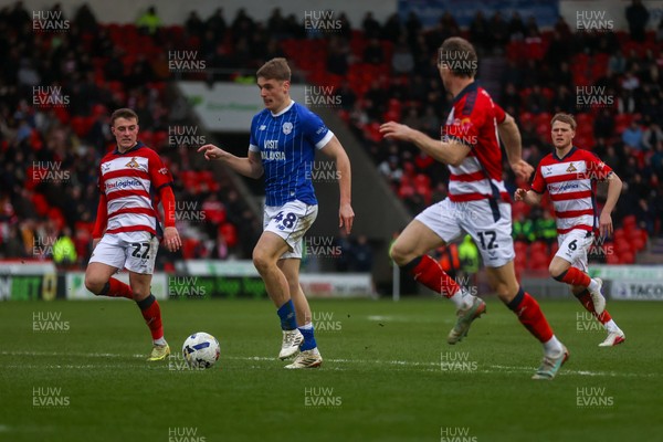 280226 - Doncaster Rovers v Cardiff City - Sky Bet League 1 - Dylan Lawlor makes a run 
