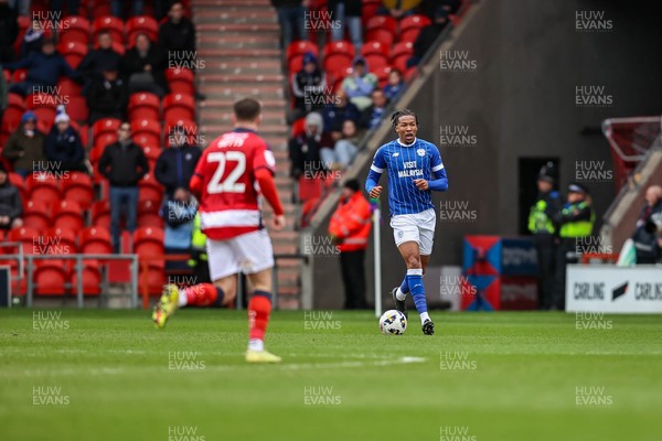 280226 - Doncaster Rovers v Cardiff City - Sky Bet League 1 - Gabriel Osho on the ball 