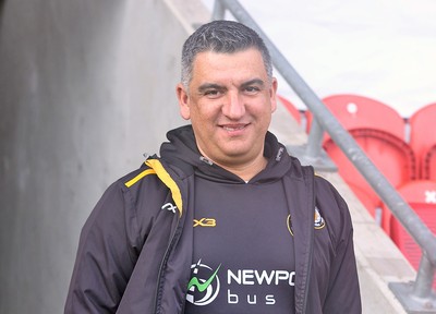 010325 - Doncaster Rovers v Newport County - Sky Bet League 2 - Newport manager Nelson Jardin