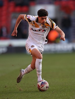 010325 - Doncaster Rovers v Newport County - Sky Bet League 2 - Noah Mawene of Newport