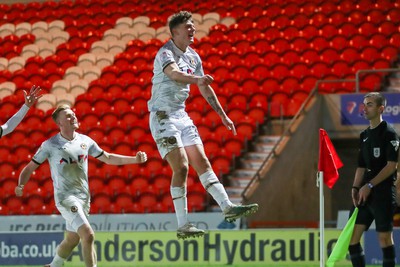 130124 - Doncaster Rovers v Newport County - Sky Bet League 2 - Seb Palmer-Houlden of Newport celebrates scoring a goal